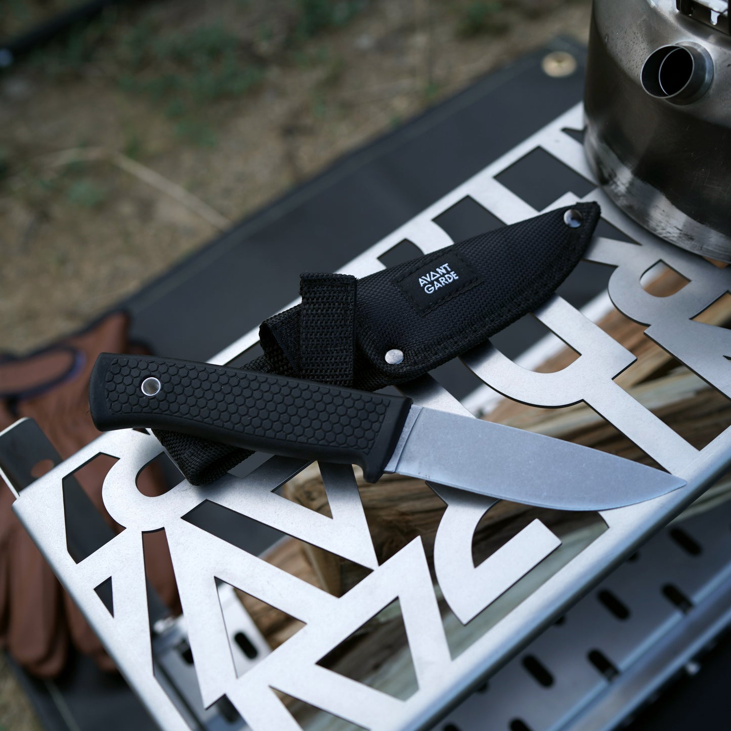 KNIFE HANDY