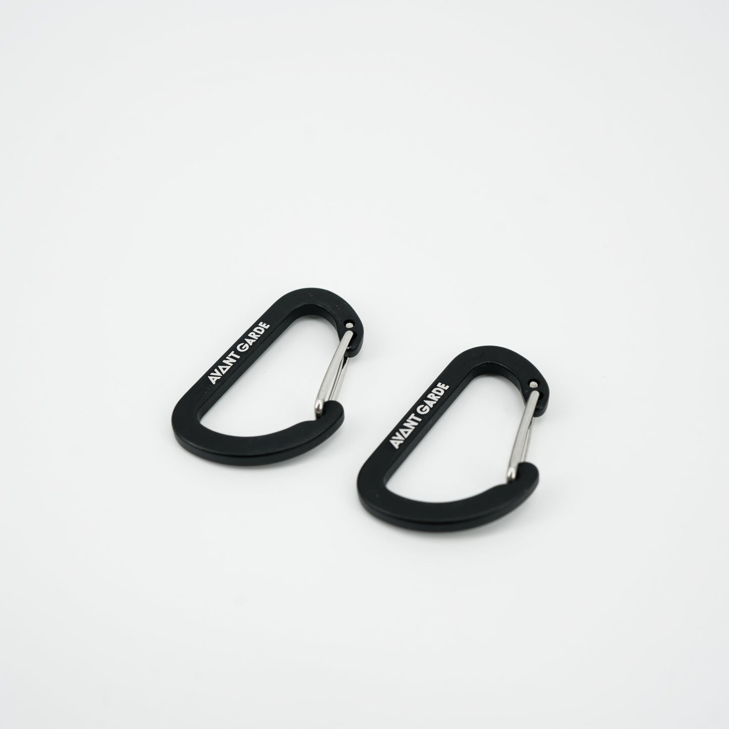 D-SHAPED CARABINER
