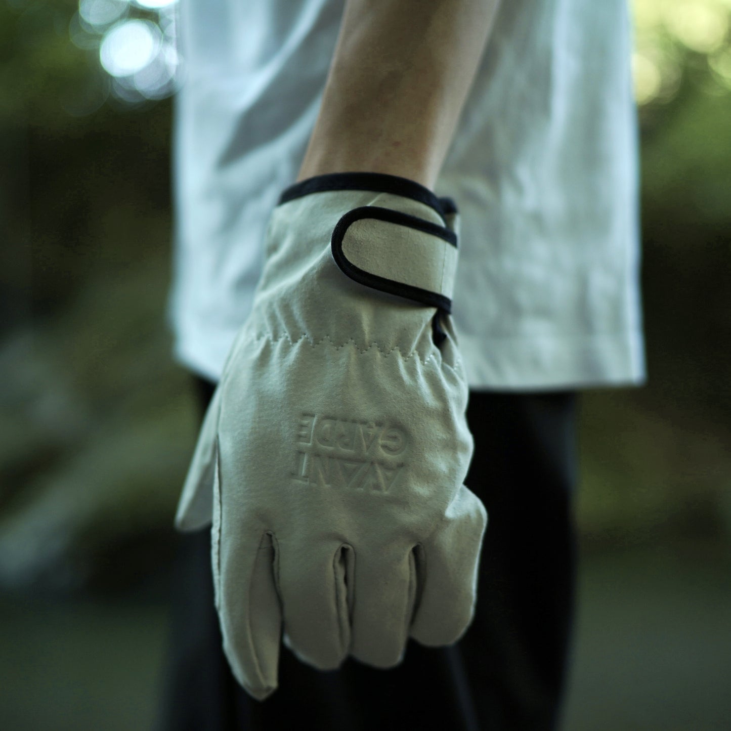 AVANT GARDE CAMP GLOVES RESISTANT