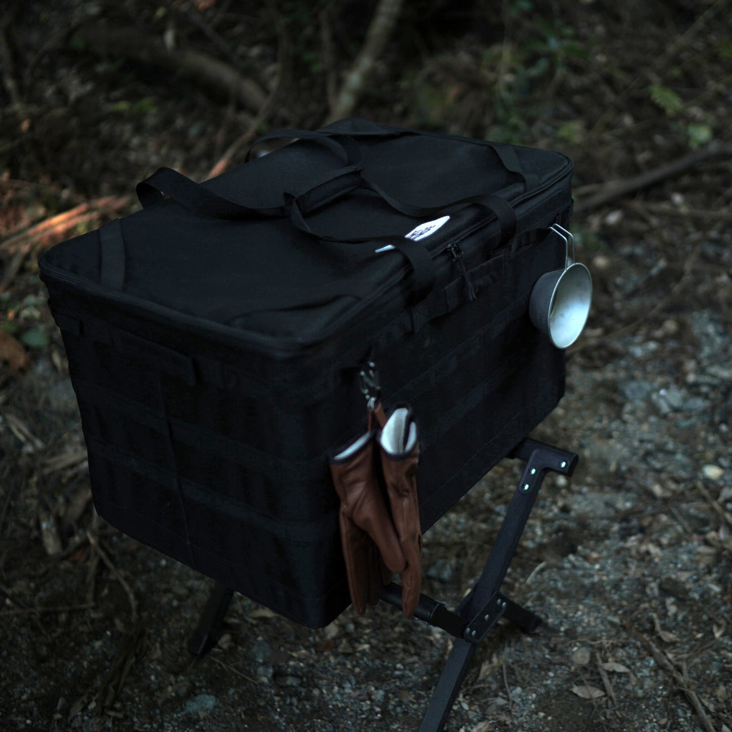 OUTDOOR COTAINER