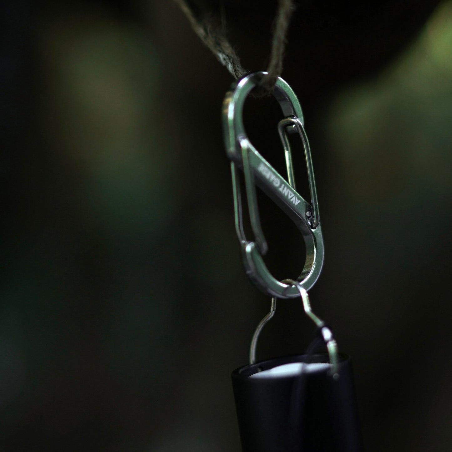S-SHAPED CARABINER