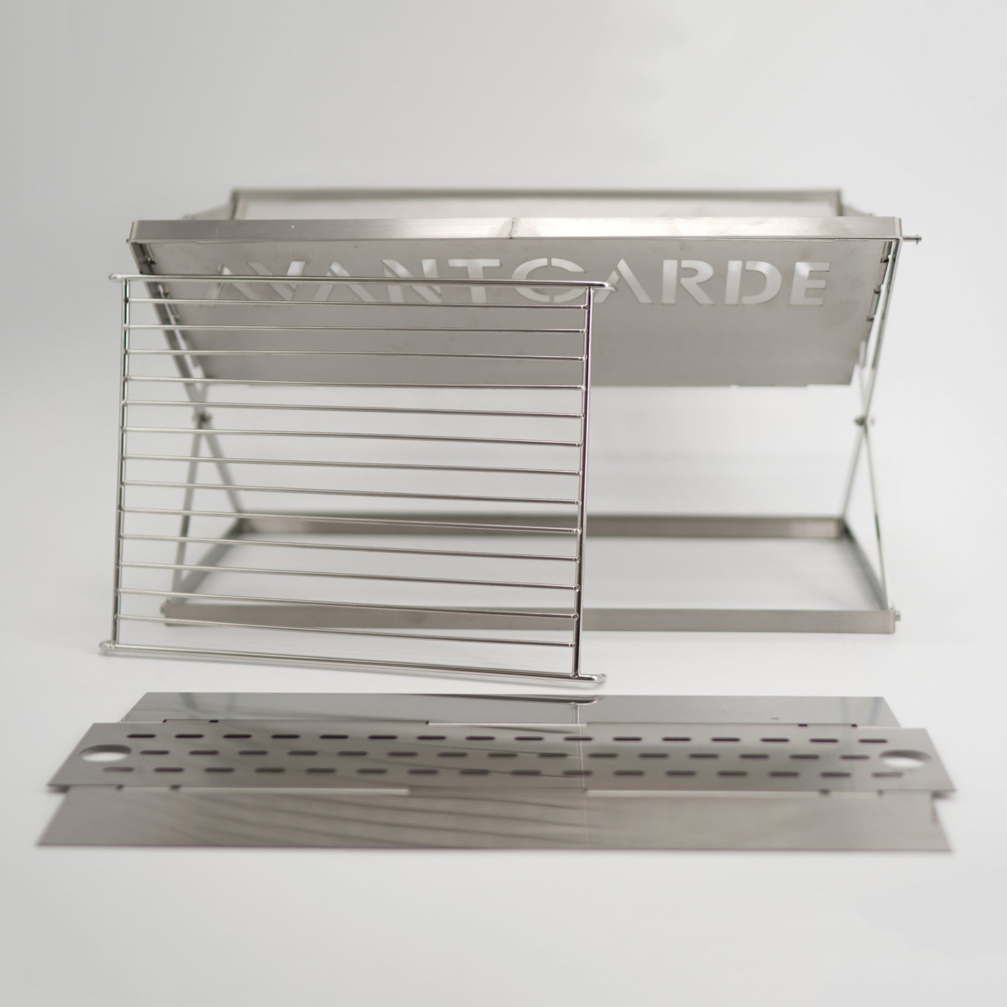 AVANT GARDE compact folding bonfire stand