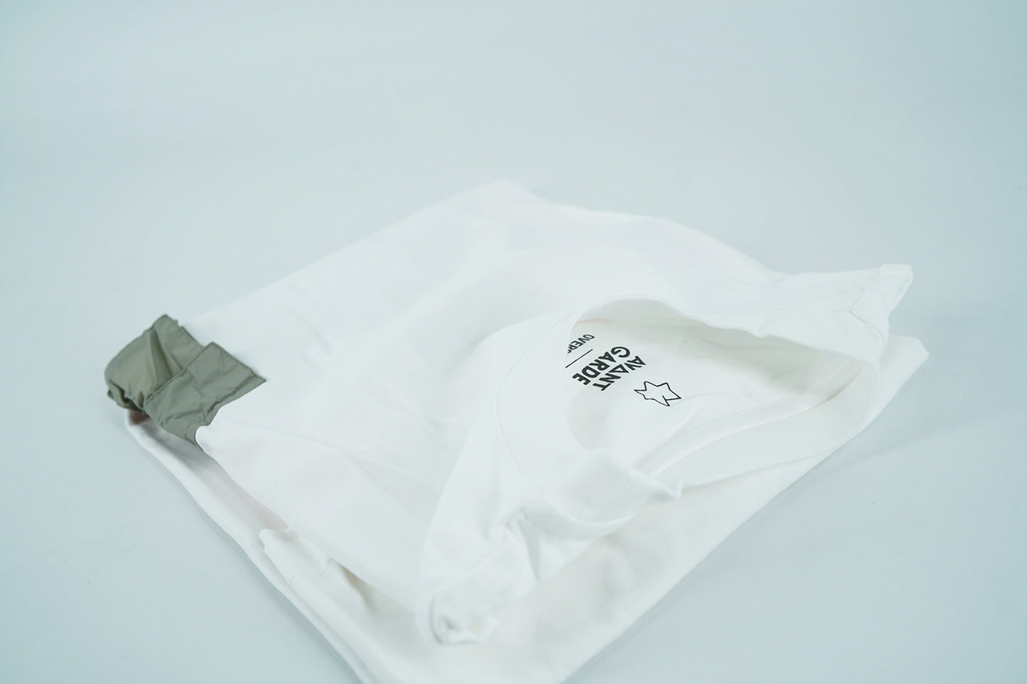 AVANTGARDE Print t-shirt