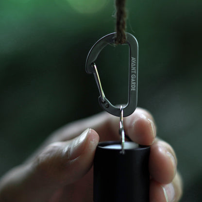 D-SHAPED CARABINER