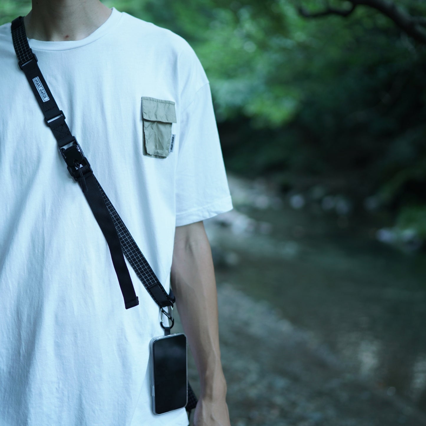 MULTITASKING SHOULDER BAND