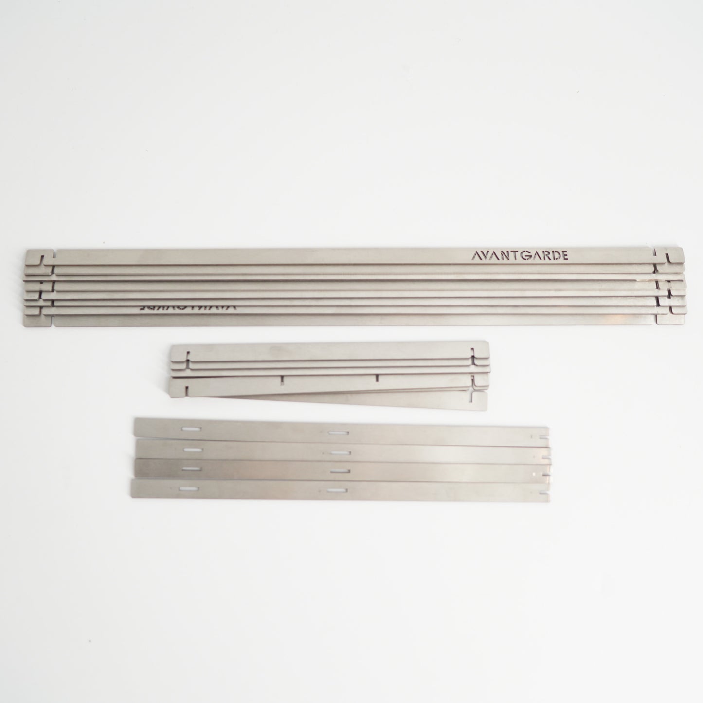 AVANT GARDE flat bar mesh bonfire stand