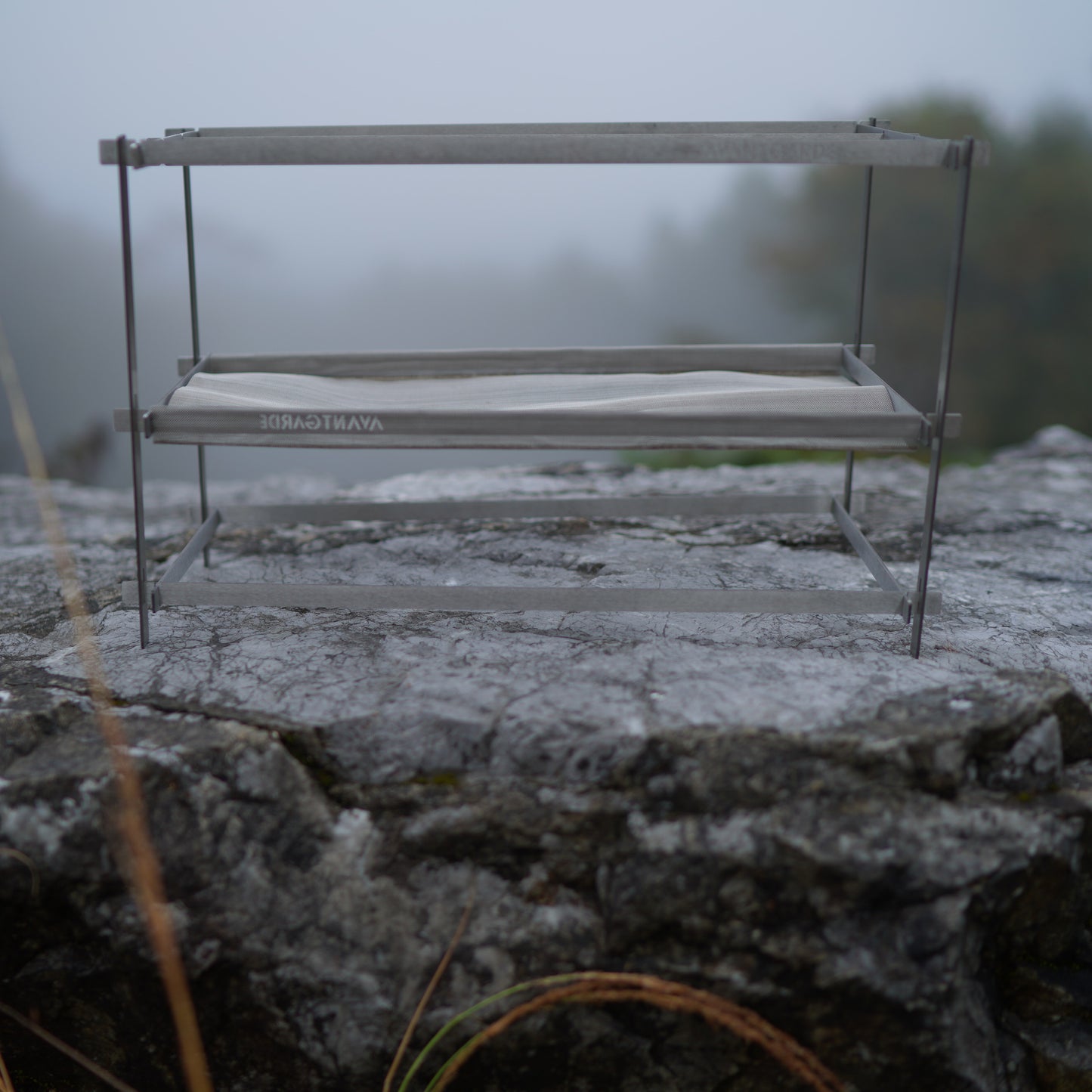 AVANT GARDE flat bar mesh bonfire stand