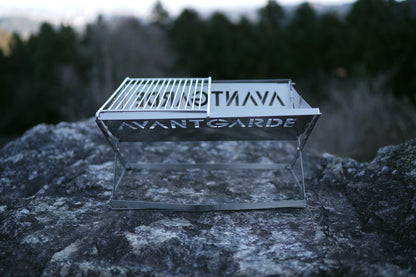 AVANT GARDE compact folding bonfire stand