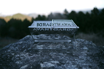AVANT GARDE compact folding bonfire stand